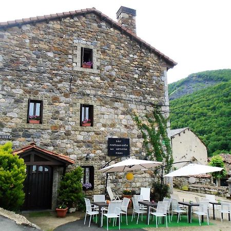 Refugio La Ardilla Real Vandrarhem Posada De Valdeon Exteriör bild